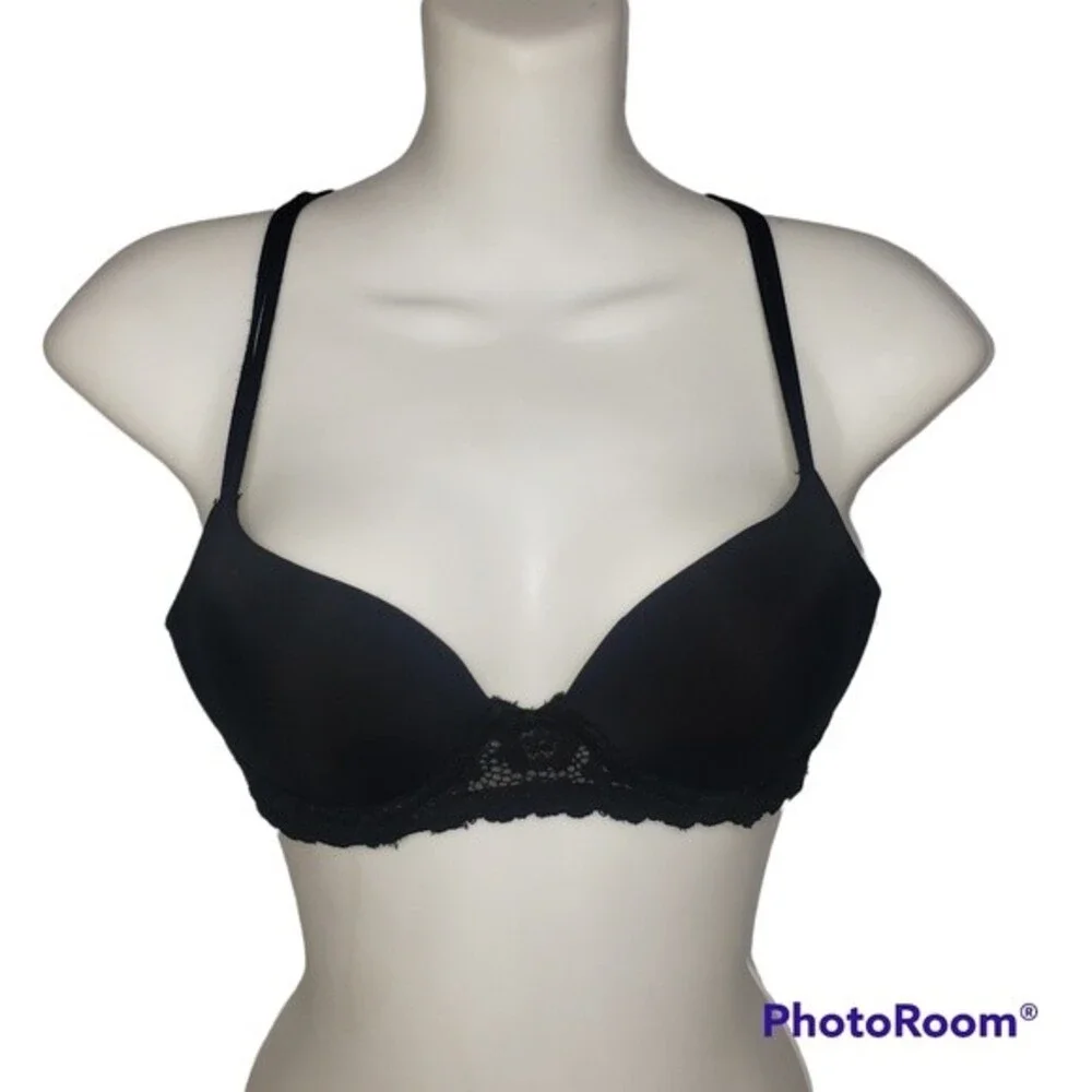 NO BOUNDARIES BLACK LACE UNDERWIRE BRA WITH ADJUSTABLE CROSS BACK SIZE 32B
